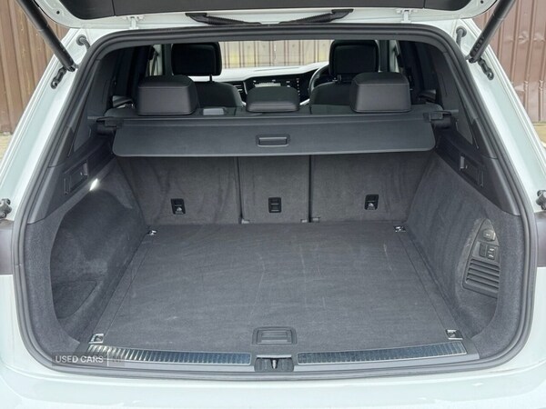 Used Volkswagen Touareg 2023 for sale - 77396869: Photo 16