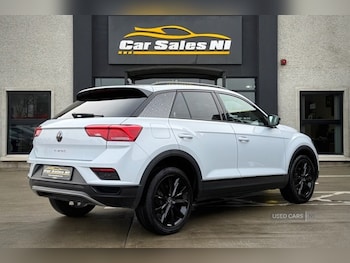 Used Volkswagen T-Roc 2022 for sale - 76936871: Photo