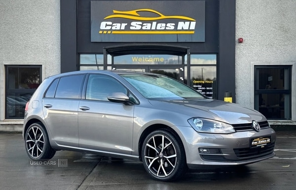Used Volkswagen Golf 2017 for sale - 76359569: Photo 1