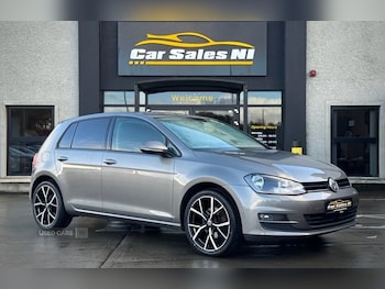 Volkswagen - Golf
