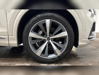 Used Audi Q8 2022 for sale - 76936863: Photo