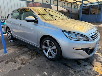 Used Peugeot 308 2016 for sale - 79327564: Photo