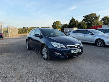 Used Vauxhall Astra 2011 for sale - 79302494: Photo