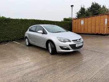 Used Vauxhall Astra 2013 for sale - 79676532: Photo