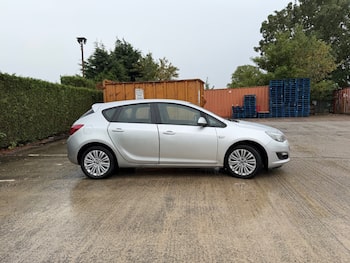 Used Vauxhall Astra 2013 for sale - 79676532: Photo