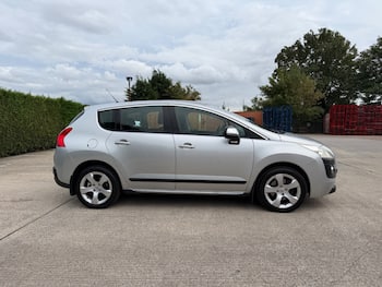 Used Peugeot 3008 2011 for sale - 79725368: Photo