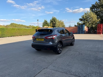 Used Nissan Qashqai 2015 for sale - 79463902: Photo