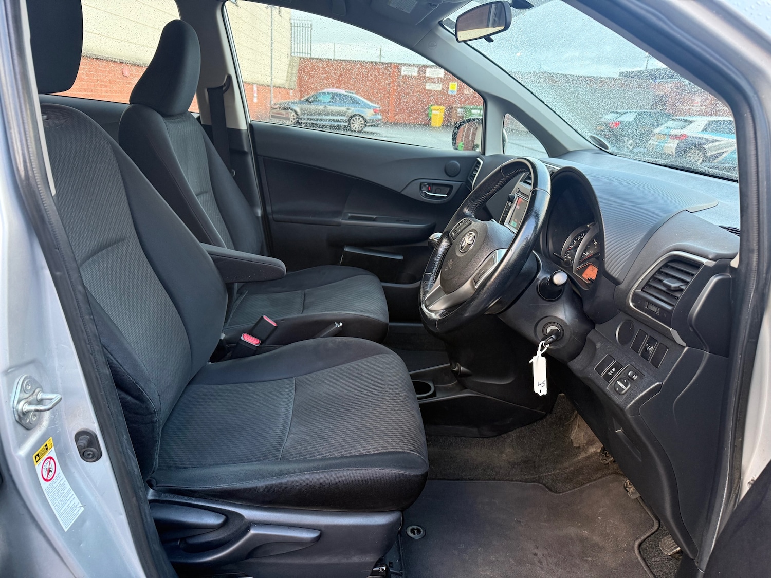 Used Toyota Verso 2012 for sale - 77880886: Photo 17