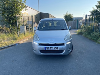 Used Peugeot Partner Tepee 2012 for sale - 79159162: Photo