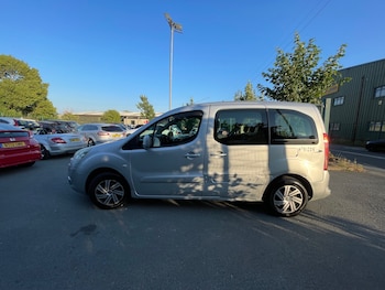 Used Peugeot Partner Tepee 2012 for sale - 79159162: Photo