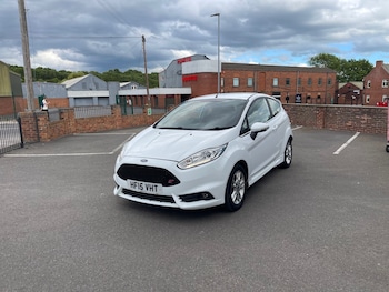 Used Ford Fiesta 2015 for sale - 78957027: Photo