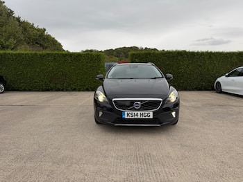 Used Volvo V40 2014 for sale - 79806569: Photo