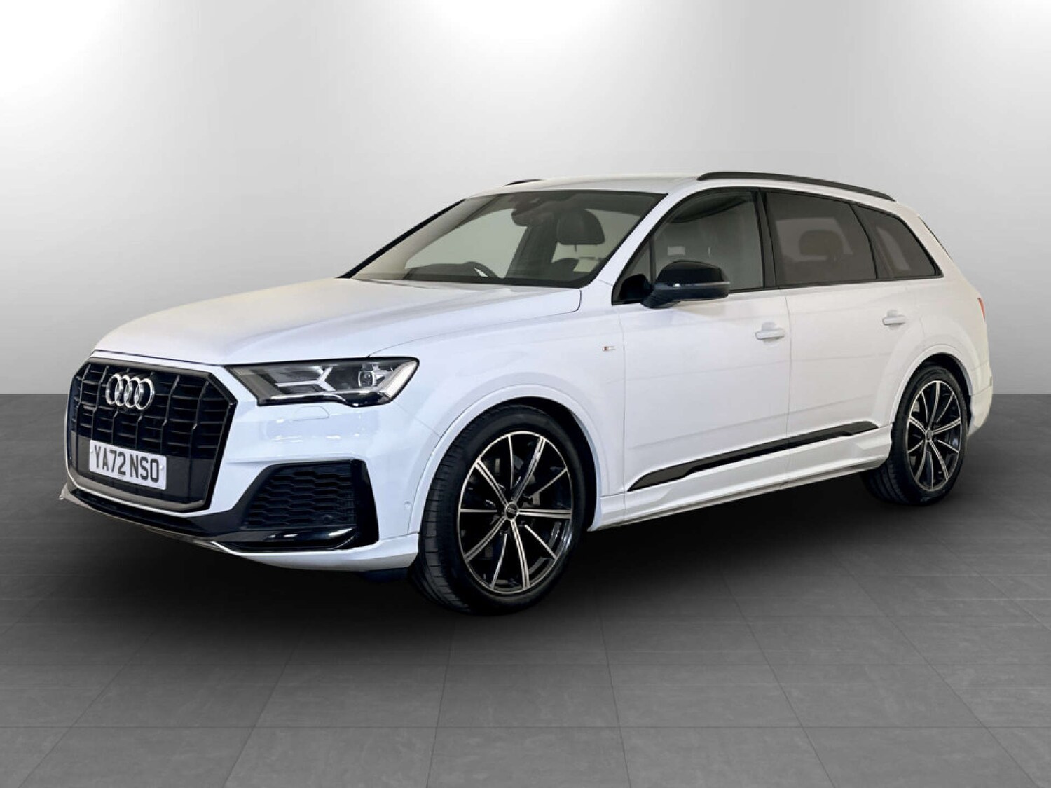 Used Audi Q7 2023 for sale - 78223443: Photo 6