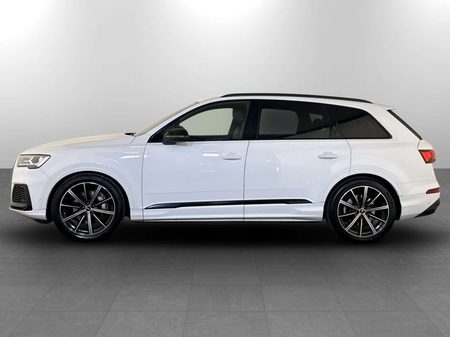 Used Audi Q7 2023 for sale - 78223443: Photo 7