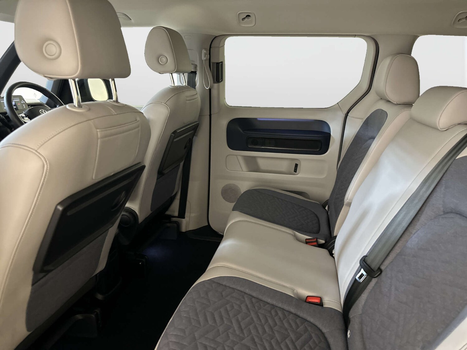 Used Volkswagen ID.Buzz 2023 for sale - 78225904: Photo 14