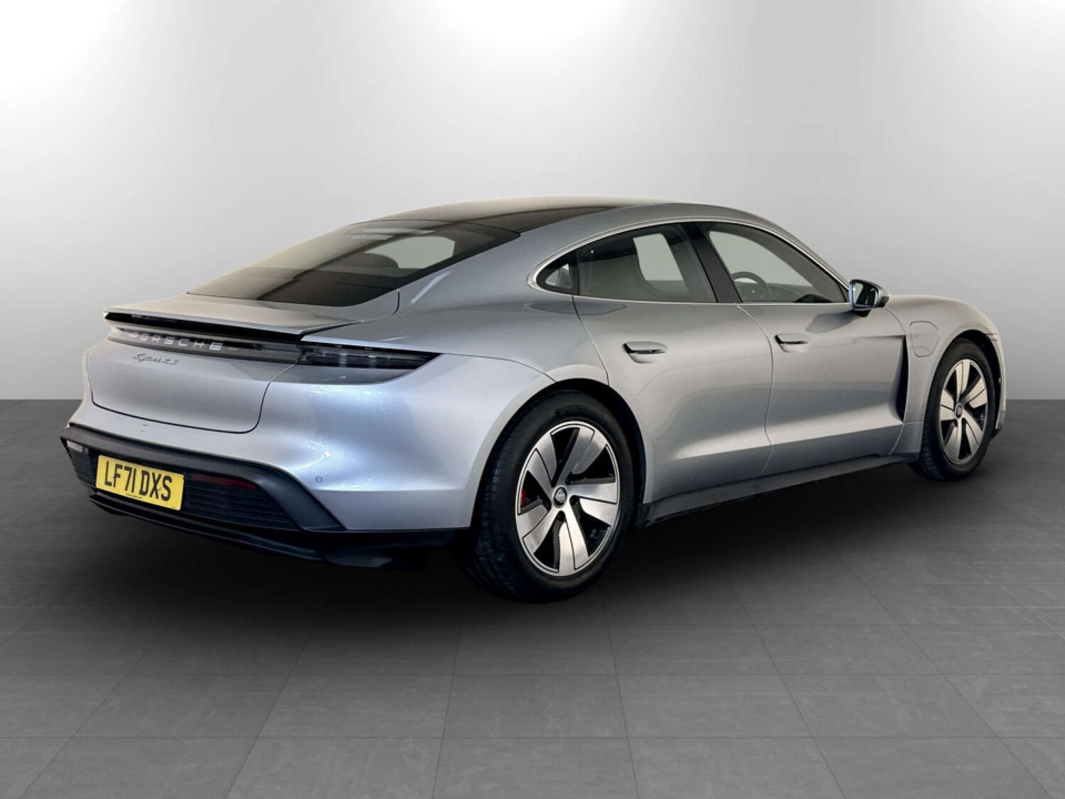 Used Porsche Taycan 2021 for sale - 78225897: Photo 10