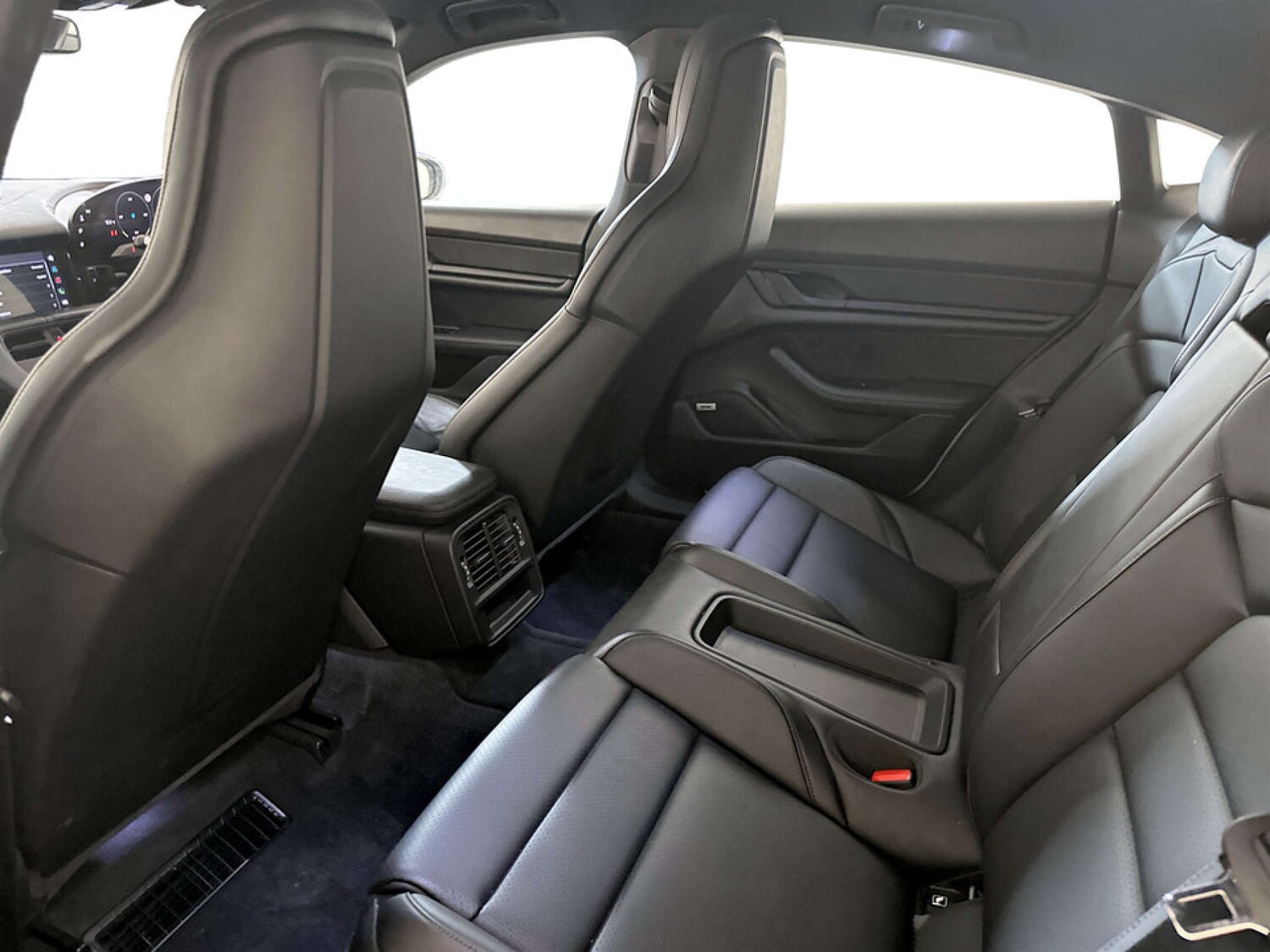 Used Porsche Taycan 2021 for sale - 78225897: Photo 14