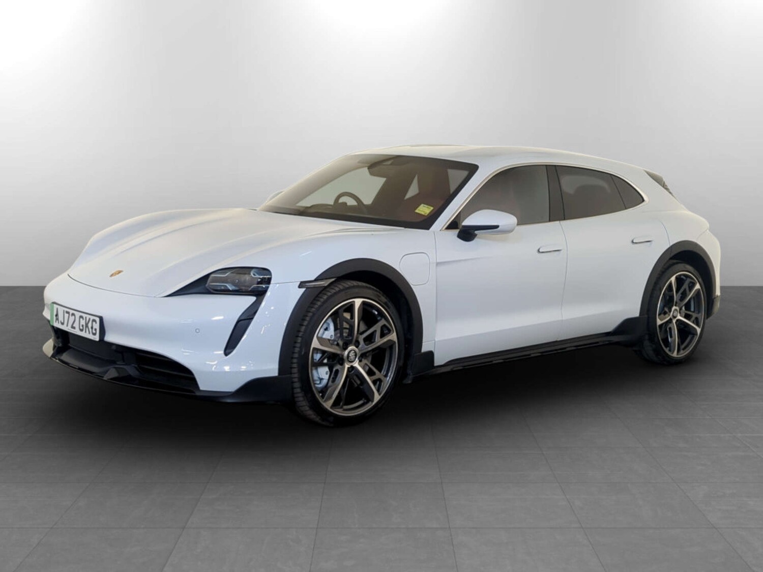 Used Porsche Taycan 2022 for sale - 78225973: Photo 6