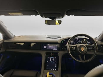 Used Porsche Taycan 2022 for sale - 79302486: Photo
