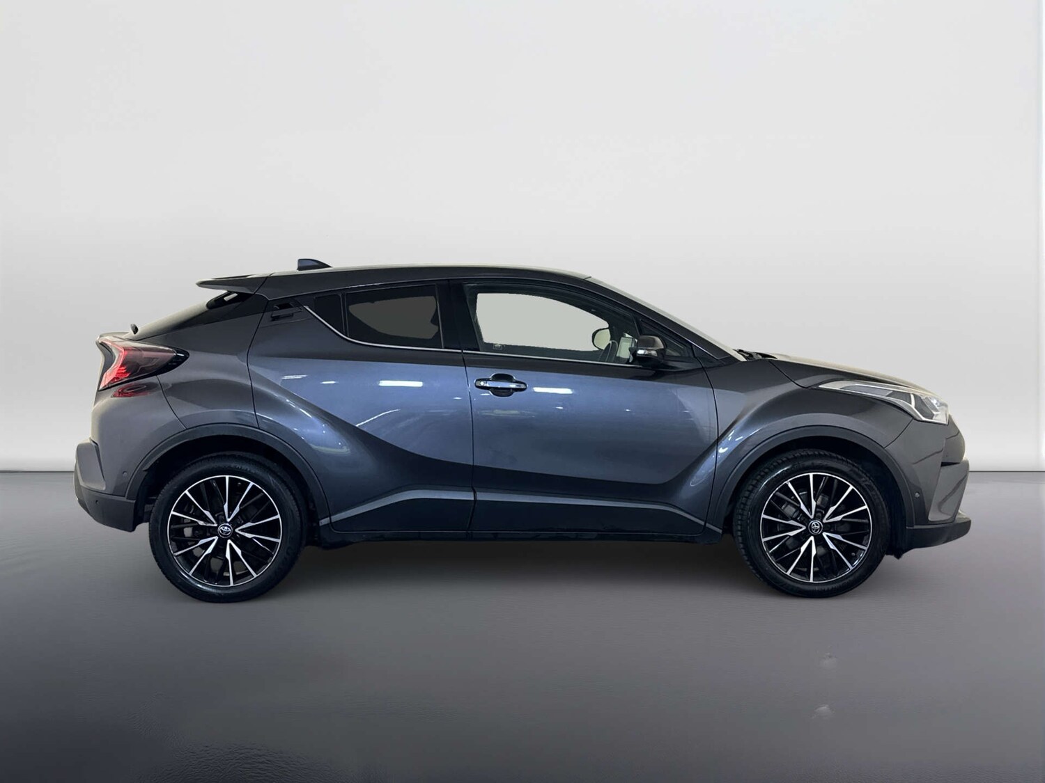 Used Toyota C-HR 2019 for sale - 78225876: Photo 11