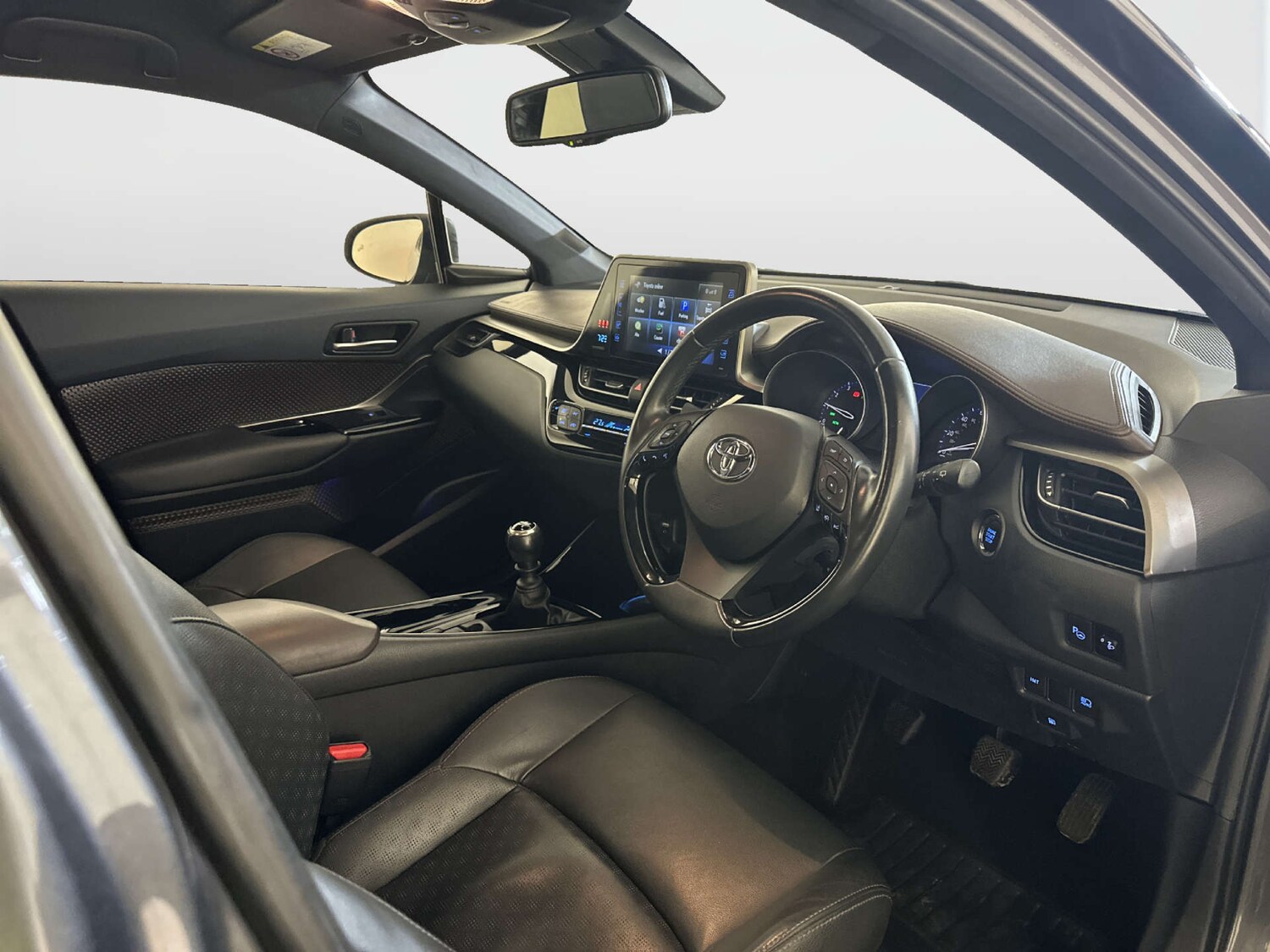 Used Toyota C-HR 2019 for sale - 78225876: Photo 15