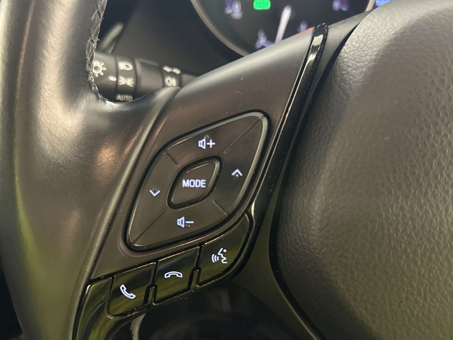 Used Toyota C-HR 2019 for sale - 78225876: Photo 17