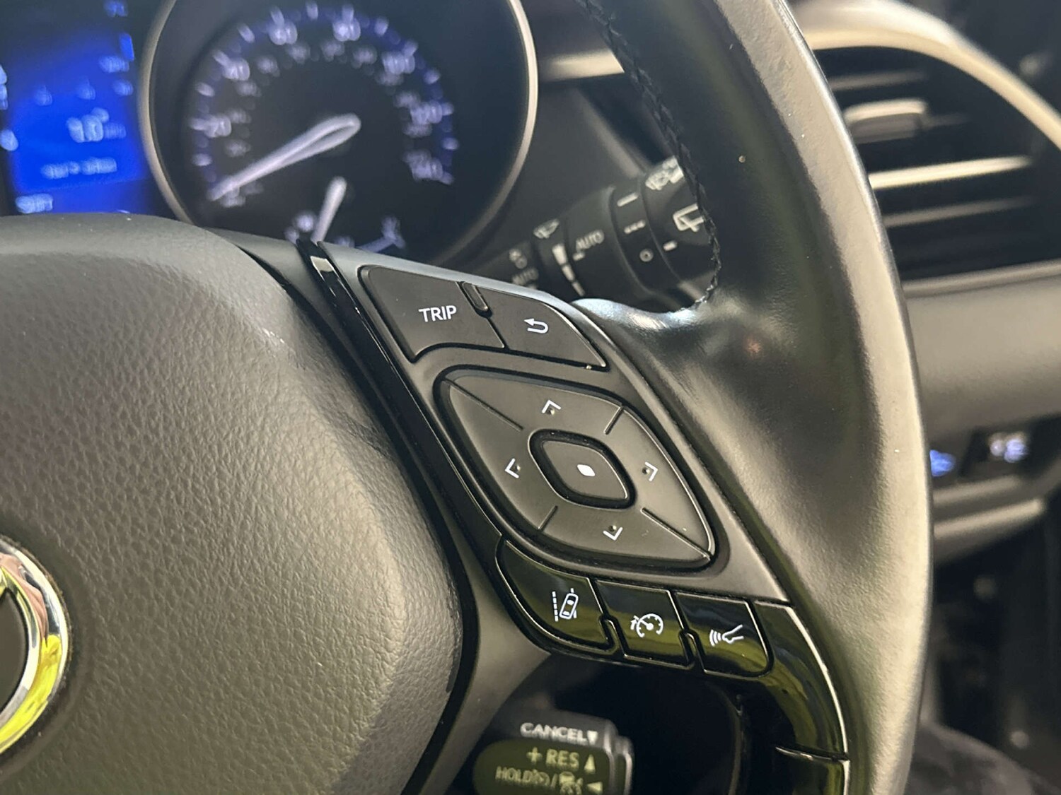 Used Toyota C-HR 2019 for sale - 78225876: Photo 19