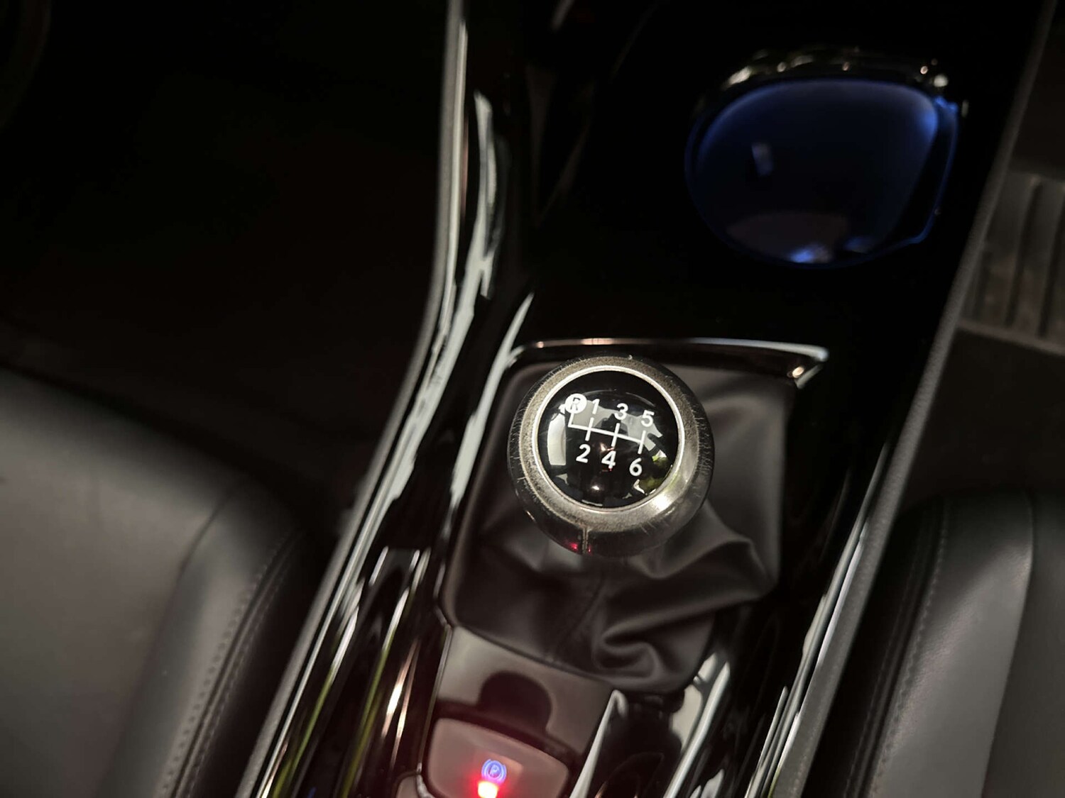 Used Toyota C-HR 2019 for sale - 78225876: Photo 25