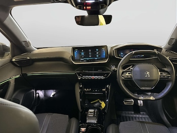 Used Peugeot E-2008 2023 for sale - 78379861: Photo