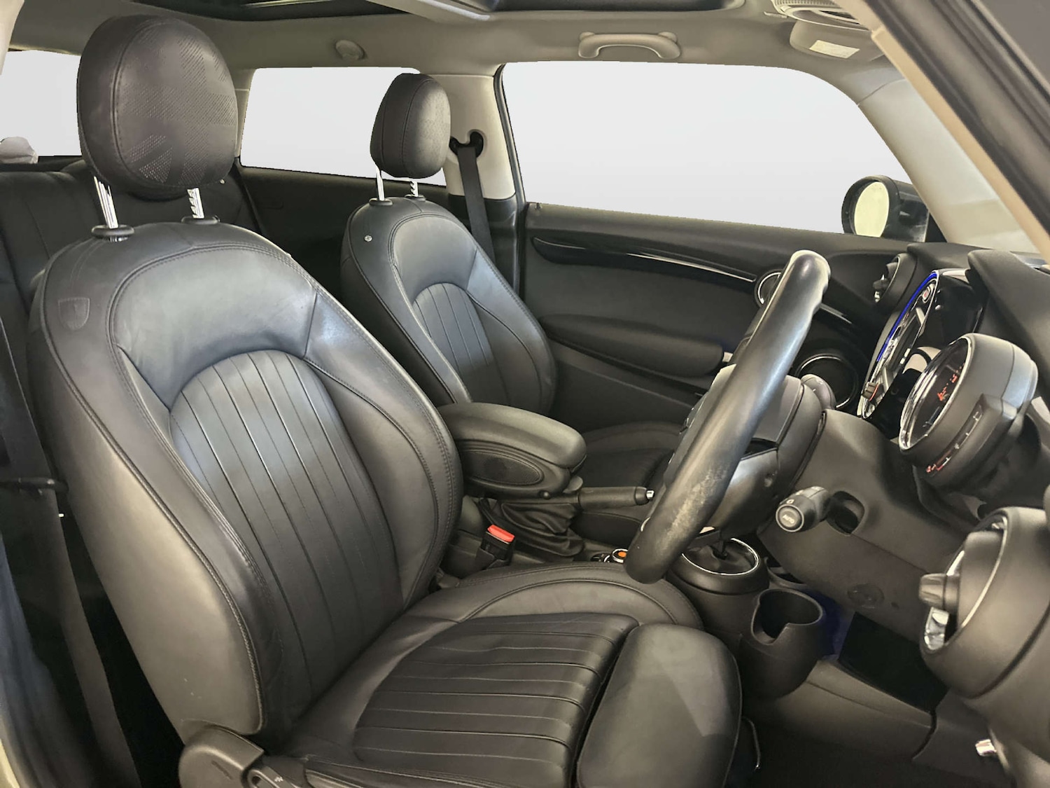 Used MINI Hatch 2019 for sale - 78223531: Photo 13