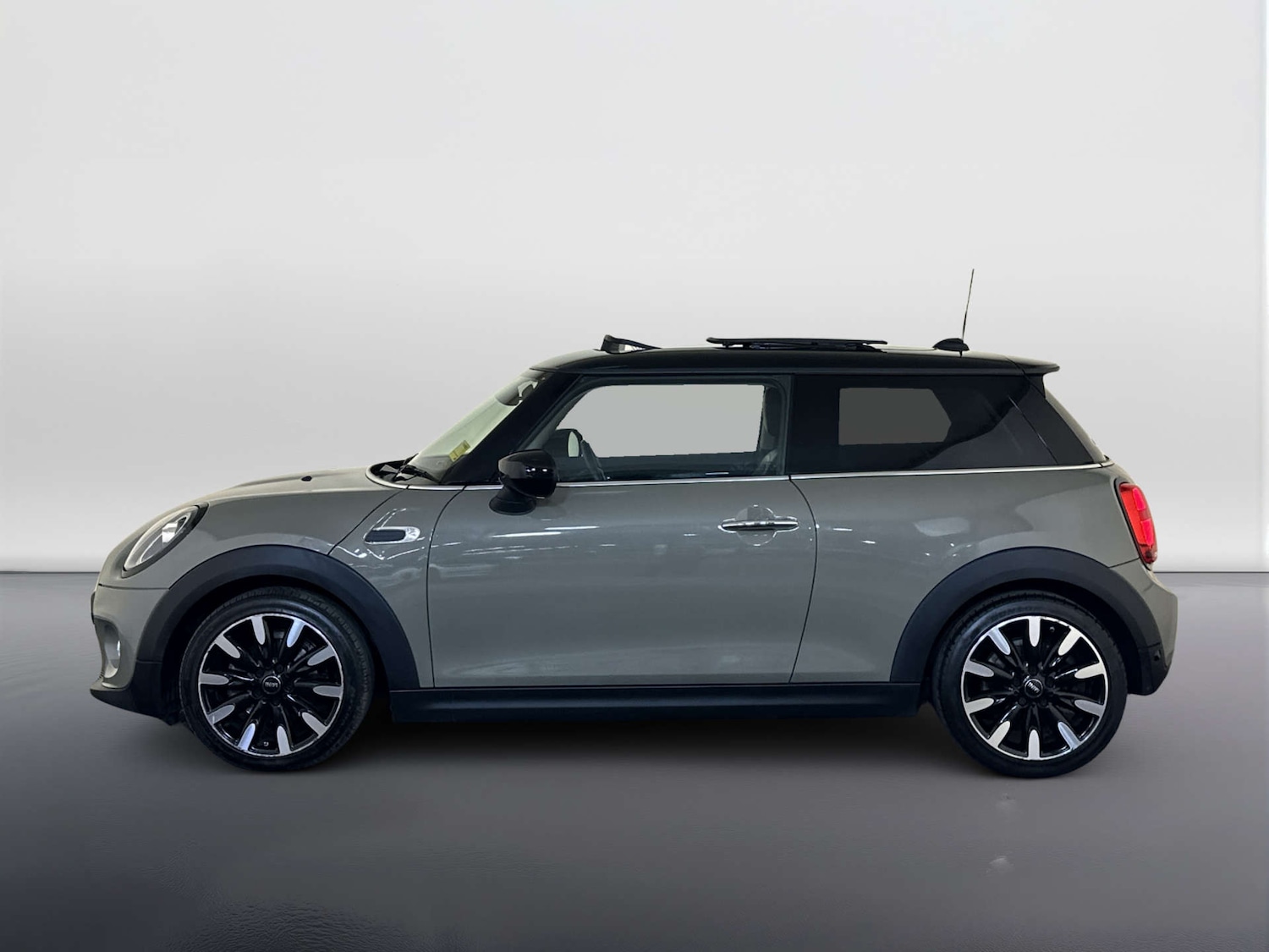 Used MINI Hatch 2019 for sale - 78223531: Photo 7