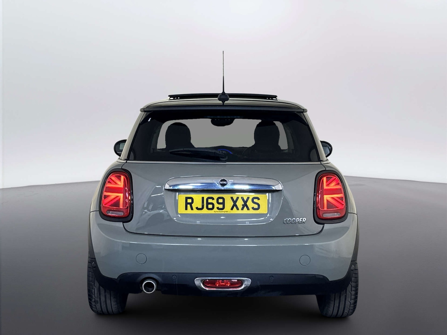 Used MINI Hatch 2019 for sale - 78223531: Photo 9