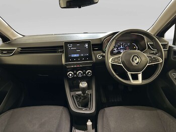 Used Renault Clio 2023 for sale - 78864222: Photo