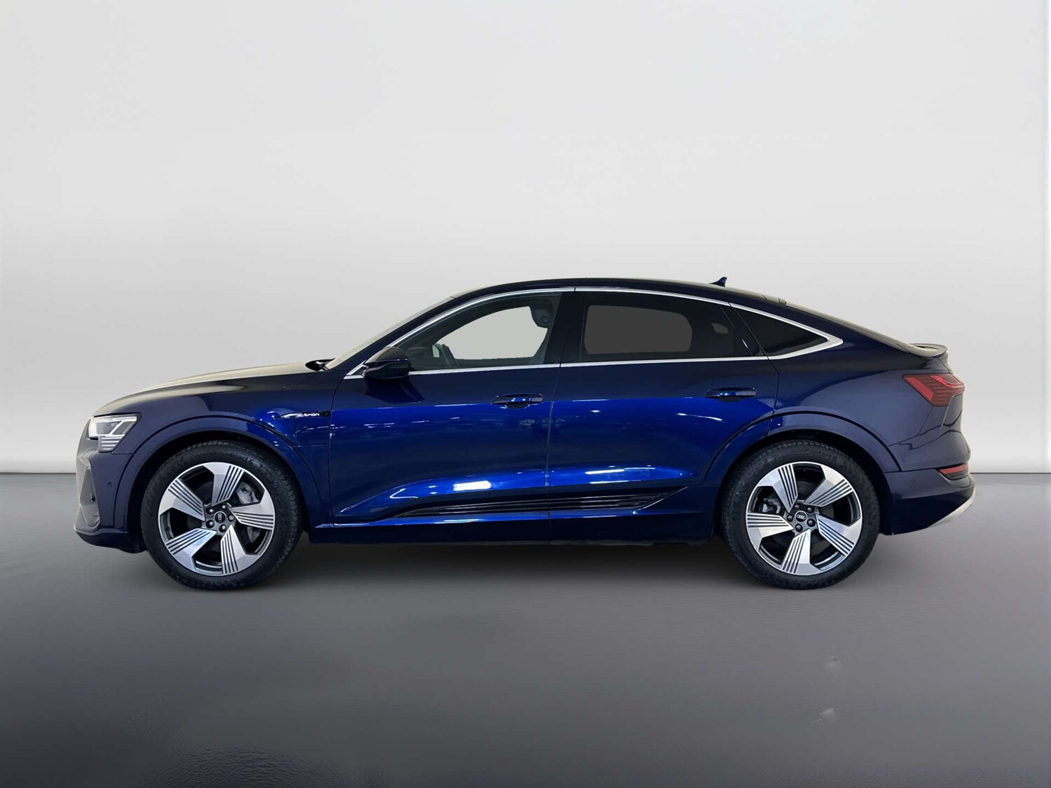 Used Audi e-tron 2021 for sale - 78225928: Photo 8