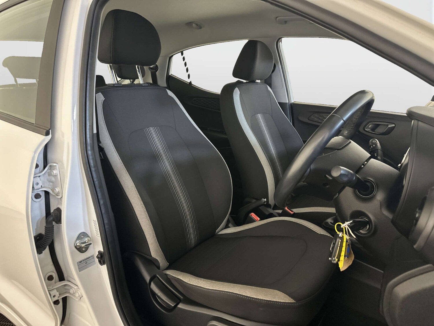 Used Hyundai i10 2023 for sale - 78223523: Photo 13