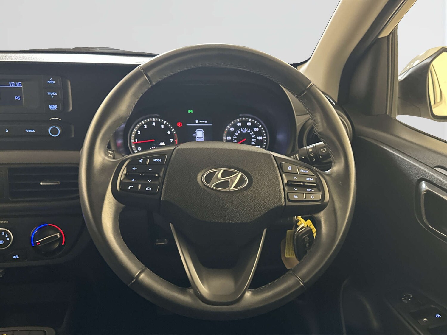 Used Hyundai i10 2023 for sale - 78223523: Photo 15