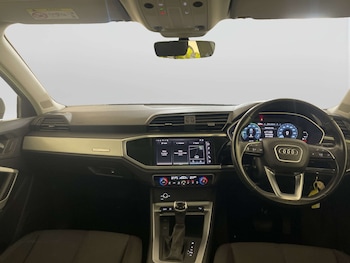 Used Audi Q3 2023 for sale - 78864276: Photo