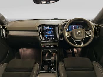 Used Volvo XC40 2023 for sale - 79760098: Photo