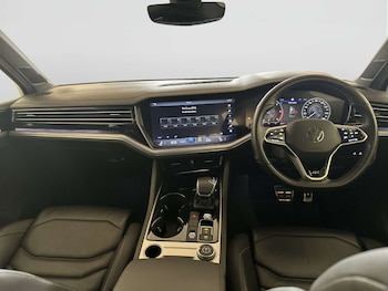 Used Volkswagen Touareg 2021 for sale - 78370292: Photo