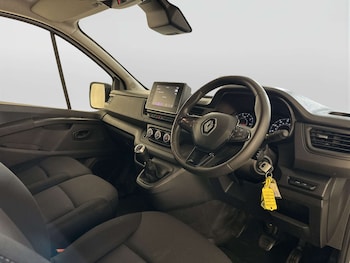 Used Renault Trafic 2023 for sale - 79386527: Photo