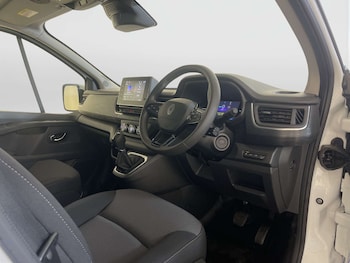 Used Renault Trafic E-Tech 2025 for sale - 78297094: Photo