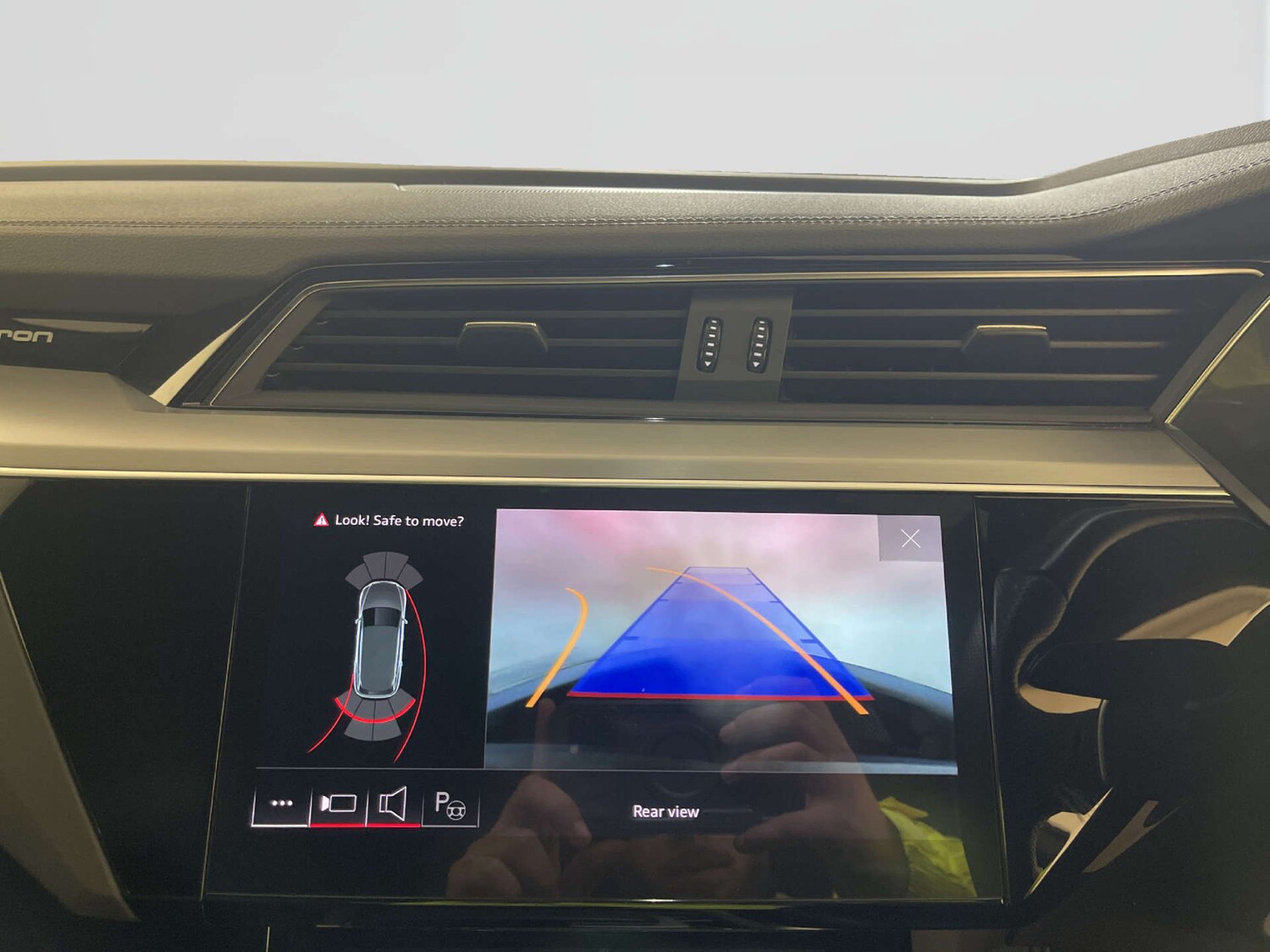 Used Audi e-tron 2023 for sale - 78225866: Photo 20