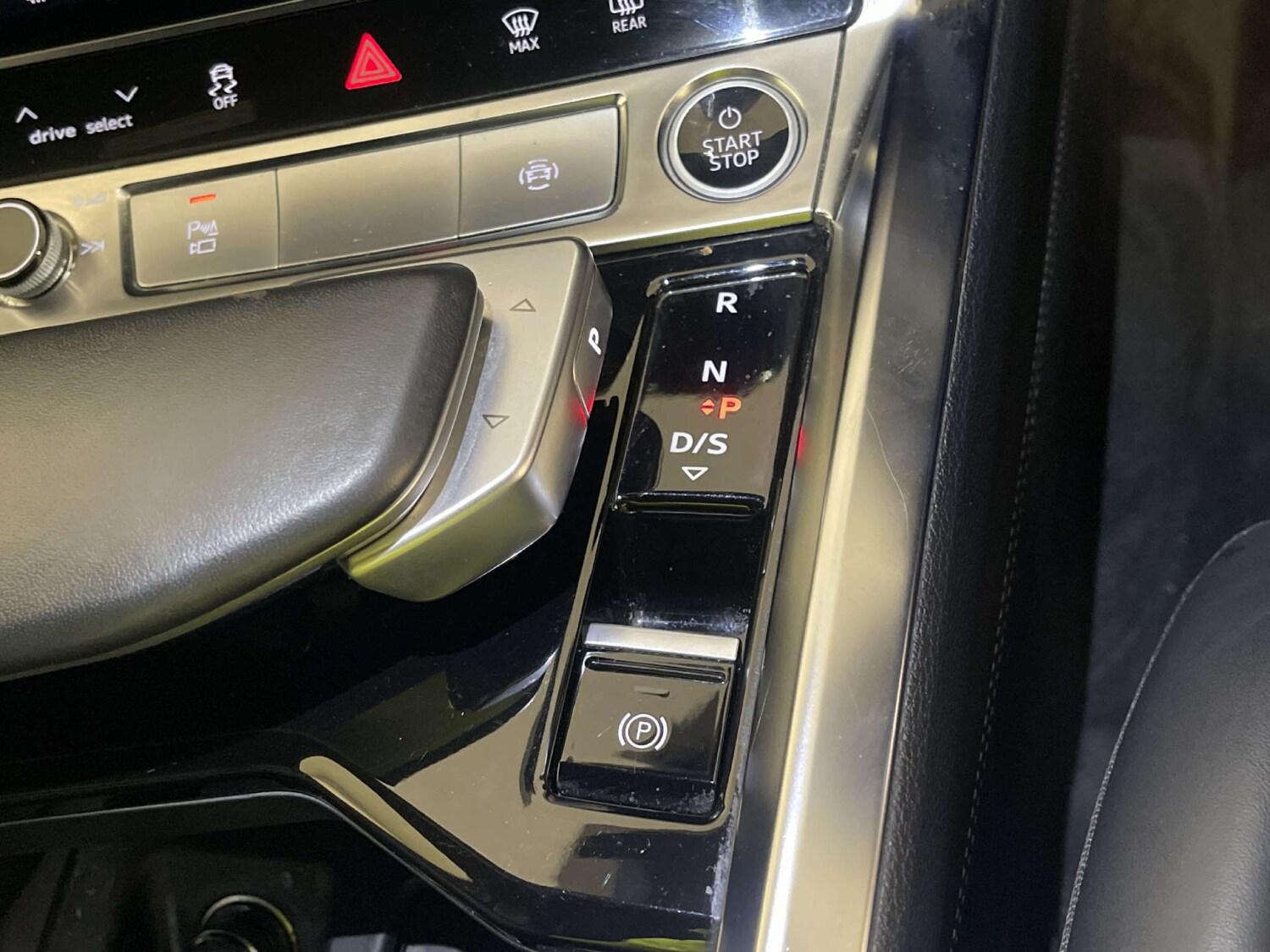 Used Audi e-tron 2023 for sale - 78225866: Photo 25