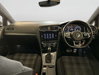 Used Volkswagen Golf 2018 for sale - 78297385: Photo