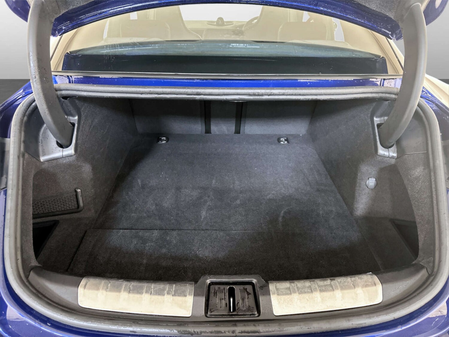 Used Porsche Taycan 2022 for sale - 78225832: Photo 15