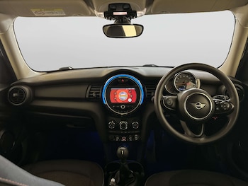 Used MINI Hatch 2019 for sale - 79372368: Photo