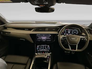 Used Audi Q8 2023 for sale - 79829921: Photo
