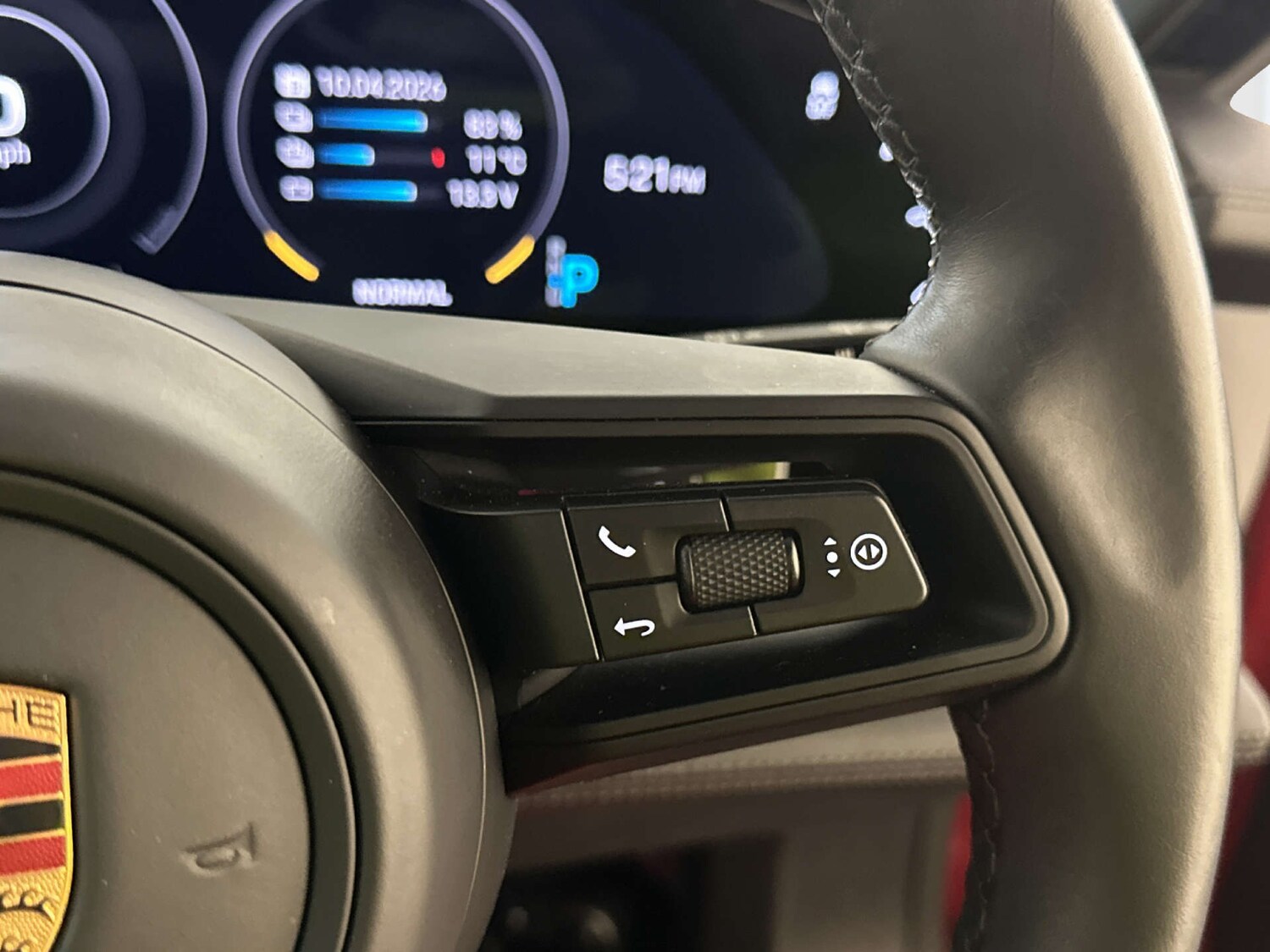 Used Porsche Taycan 2021 for sale - 78223461: Photo 19