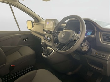 Used Renault Trafic E-Tech 2025 for sale - 78330472: Photo