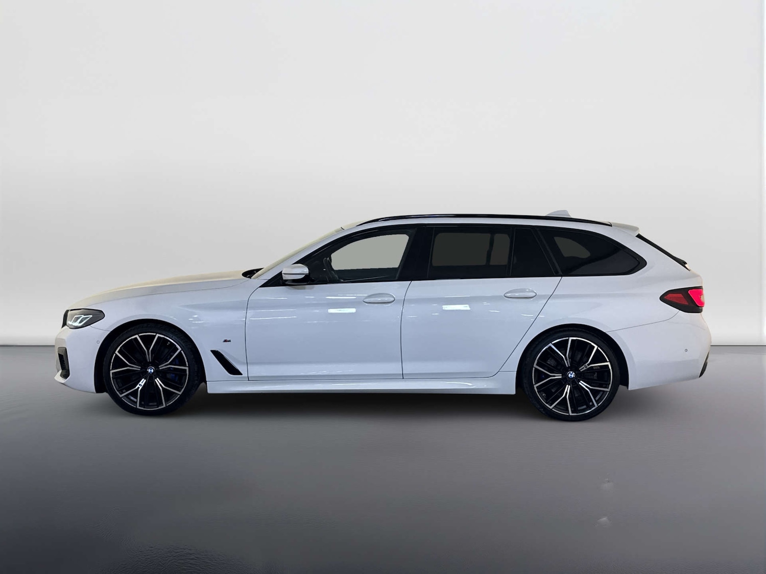 Used BMW 5 Series 2023 for sale - 78223529: Photo 7